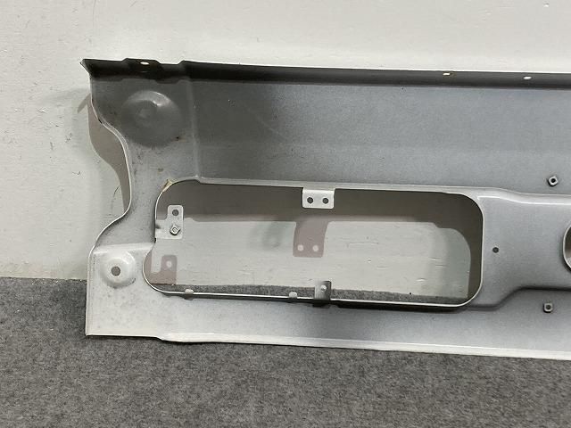 UDトラックス/クオン 初代(2004年-2017年) 純正 フロント バンパー