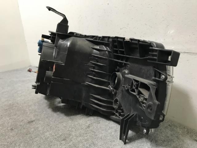 キューブ Z12/NZ12 純正 左 ヘッドライト/ランプ キセノン HID