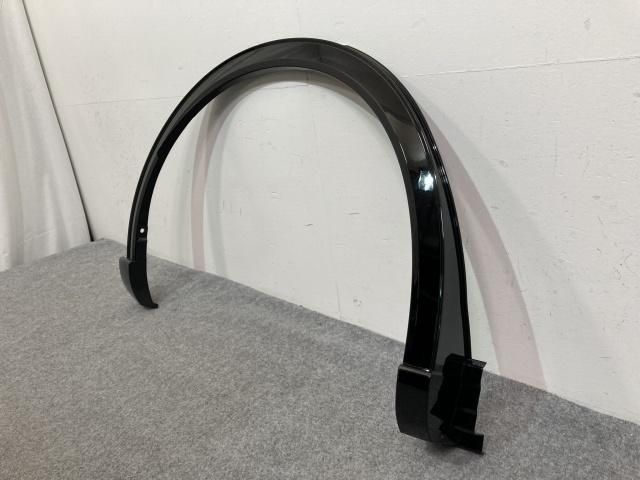 新車取り外し!クラウン/スポーツ AZSH36W 純正 右 リア
