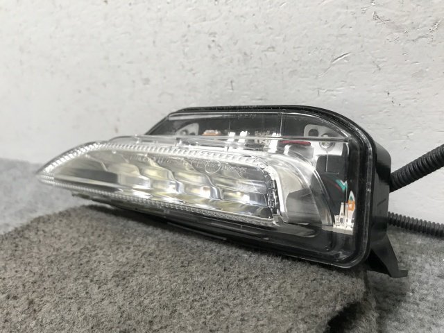 スカイライン/ハイブリッド V37/YV37/HV37/HNV37/ZV37 純正 左 ウィンカー LED ターンシグナルランプ STANLEY  W1176 日産(136963)