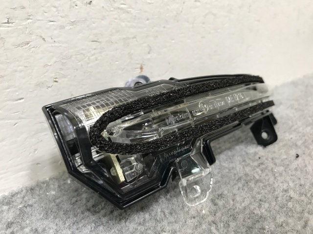 新品!ノート/NOTE E12/HE12/NE12/SNE12 純正 後期 左 ドアミラー LED ウインカー Murakami G531  26165-5VA0A 日産(137065)