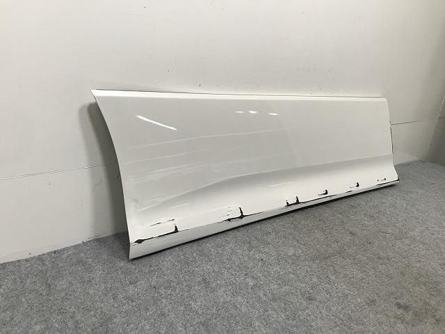 ヴォクシー/ノア/Si/ZS 80系/ZRR80W/ZRR85W/ZWR80W 純正 右