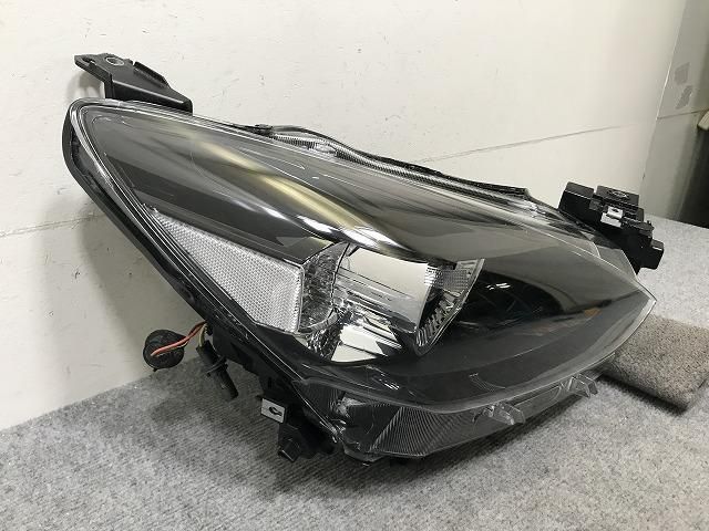 MAZDA2/マツダ2 DJLFS/DJLAS/DJ5FS/DJ5AS 純正 右 ヘッドライト