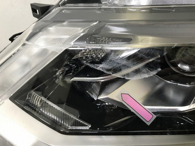 エクストレイル/X-TRAIL T32/NT32/HT32/HNT32 純正 後期 左 ヘッドライト/ランプ LED 刻印W KOITO  100-23746 日産(137874)