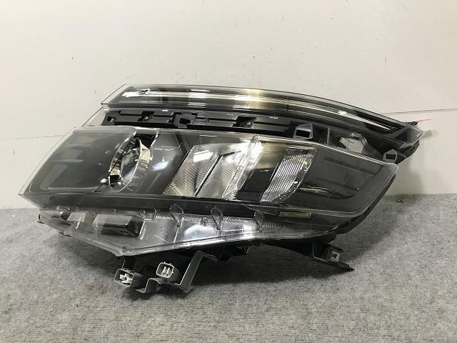 ジャンク!ヴォクシー/ZS/煌Ⅱ/80系/ZWR80W/ZRR80W/ZRR85W 純正