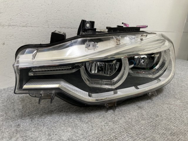 3シリーズ F30/F31 純正 後期 左 ヘッドライト/ランプ LED HELLA 7471307-02 BMW(138020)