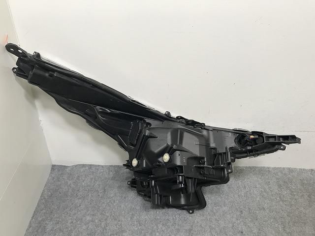 プリウス 50系/ZVW50/ZVW51/ZVW55 純正 前期 左 ヘッドライト/ランプ