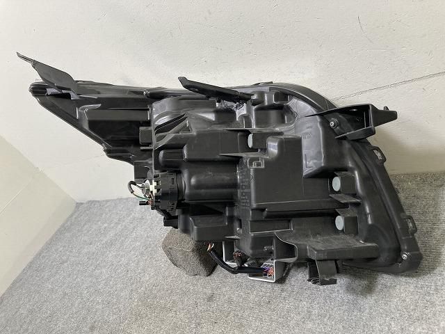 エスクァイア 80系/ZRR80G/ZRR85G HV/ZWR80G 純正 後期 左 ヘッド