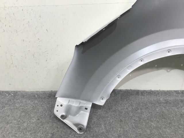 ライズ ロッキー レックス A200 フェンダー 左 パールホワイト 楽天市場】ライズ ロッキー A200 A210 オーバーフェンダー