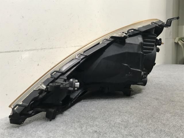 フィット GE6/GE7/GE8/GE9 純正 前期 右 ヘッドライト/ランプ
