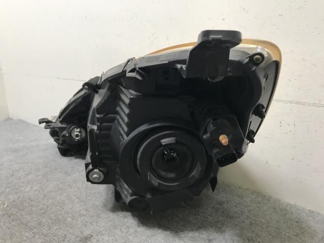 フィット GE6/GE7/GE8/GE9 純正 前期 右 ヘッドライト/ランプ
