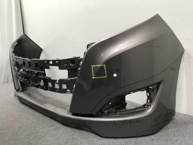 トヨタ　エスクァイア　フロントバンパー ZRR80G/ZRR85G/ZWR80G トヨタ エスクァイア フロントバンパー ZRR80G/ZRR85G/ZWR80G