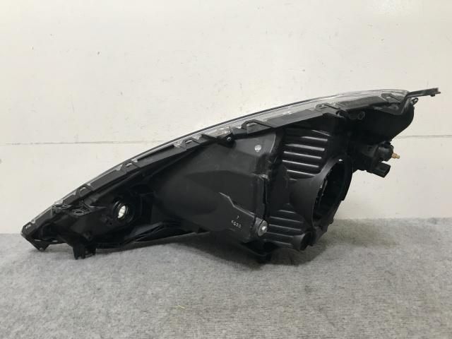 ホンダ フィット GE6/GE7/GE8/GE9 前期 純正ハロゲンヘッドライト フィット GE6/GE7/GE8/GE9 純正 前期 右 ヘッドライト/ランプ