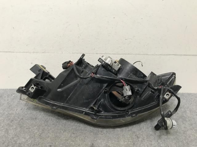 インプレッサ インプレッサ WRX-STI GRB/GRF/GVB/GVF 純正 右 ヘッドライト