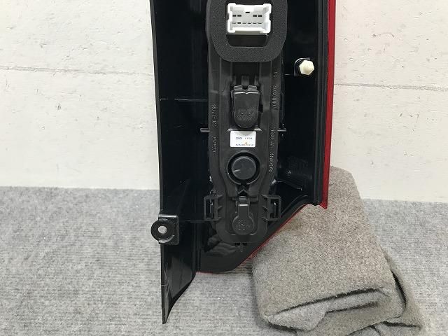 新品!カングー KWH5F/KWH5F1 純正 左 テールランプ/ライト