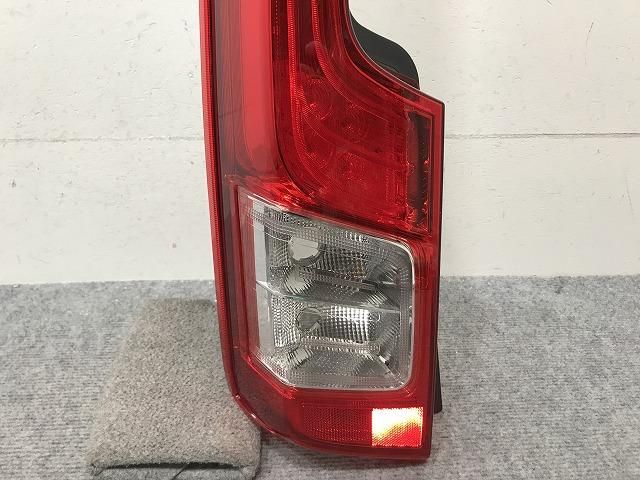ダイハツ ムーヴ LA150S/LA160S 純正 左 テールランプ : 株式