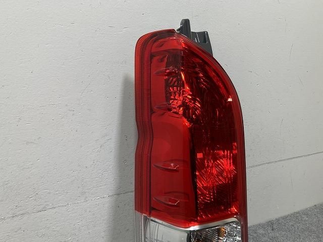 ハイエース/レジアスエース 200系/4型/5型/6型/7型/標準/ワイド 純正