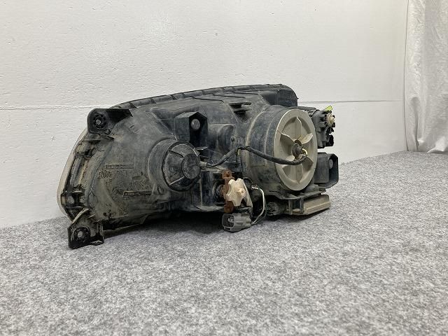 レンジャー プロ/プロフィア 5代目 純正 右 ヘッドライト/ランプ