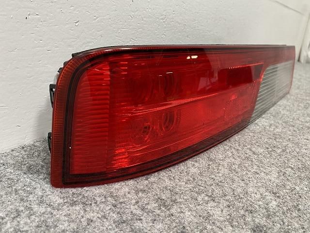 エブリィda17wテールランプ 35604-64P00 左側用 S1090 NV100