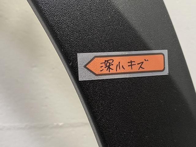 新品!2008 P24/2020- 純正 左 リア フェンダーアーチモール