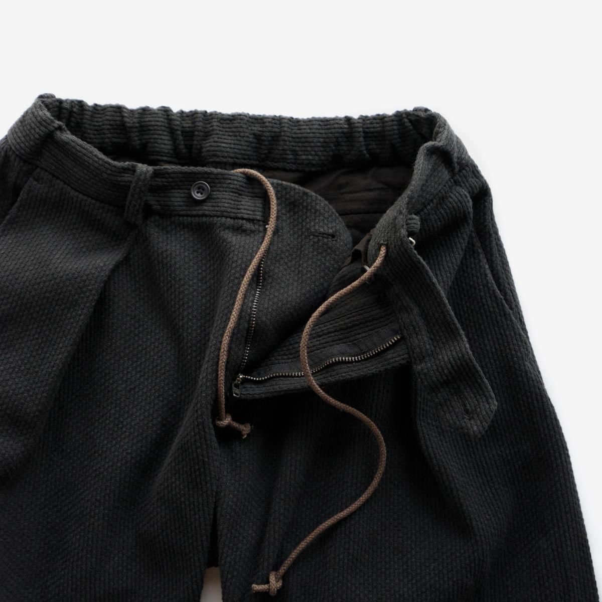 SASHIKO TUCK SLACKS - 香川県高松市のセレクトショップ IHATOVE