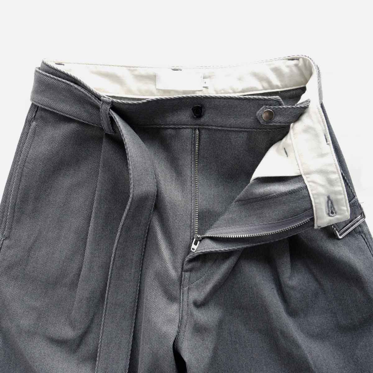 GRAPHPAPER HARD TWILL BELTED PANTS | gulatilaw.com