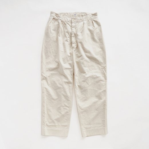 <img class='new_mark_img1' src='https://img.shop-pro.jp/img/new/icons1.gif' style='border:none;display:inline;margin:0px;padding:0px;width:auto;' />M52 CHINO PANTS