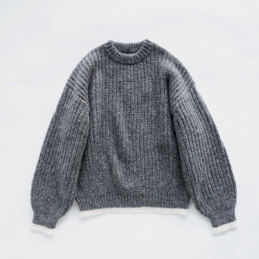 <img class='new_mark_img1' src='https://img.shop-pro.jp/img/new/icons39.gif' style='border:none;display:inline;margin:0px;padding:0px;width:auto;' />MOHAIR SWEATER