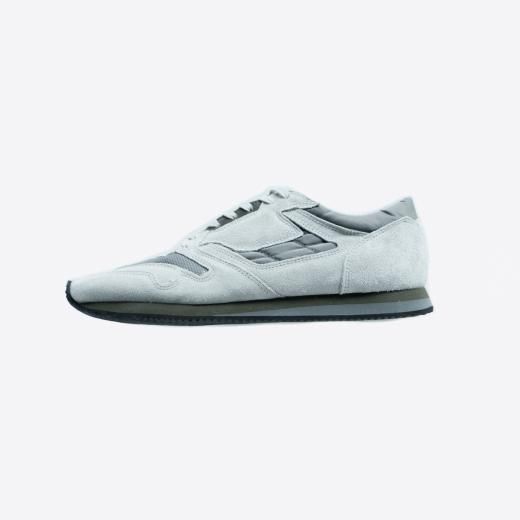 BRITISH MILITARY TRAINER