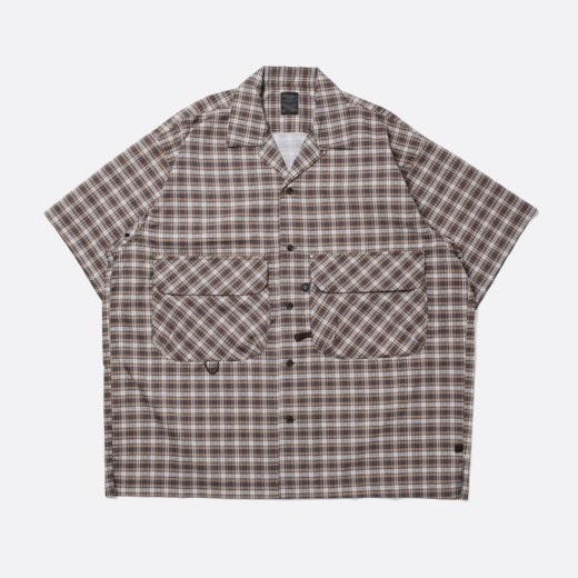 <img class='new_mark_img1' src='https://img.shop-pro.jp/img/new/icons1.gif' style='border:none;display:inline;margin:0px;padding:0px;width:auto;' />TECH REGULAR COLLAR SHIRTS S/S
