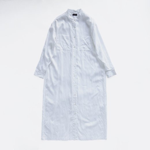 <img class='new_mark_img1' src='https://img.shop-pro.jp/img/new/icons1.gif' style='border:none;display:inline;margin:0px;padding:0px;width:auto;' />CUPRO COTTON STAND COLLAR SHIRT DRESS