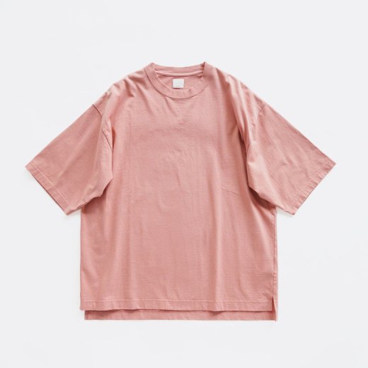 <img class='new_mark_img1' src='https://img.shop-pro.jp/img/new/icons1.gif' style='border:none;display:inline;margin:0px;padding:0px;width:auto;' />OPEN END YARN OVER T-SHIRT