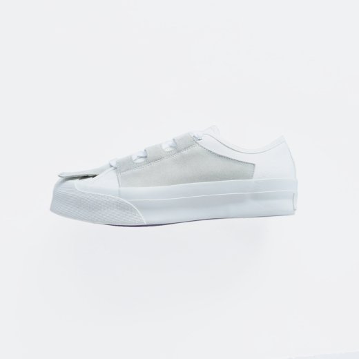 <img class='new_mark_img1' src='https://img.shop-pro.jp/img/new/icons1.gif' style='border:none;display:inline;margin:0px;padding:0px;width:auto;' />ASYMMETRIC GHILLIE SNEAKER - COTTON CANVAS