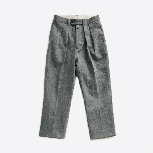 <img class='new_mark_img1' src='https://img.shop-pro.jp/img/new/icons1.gif' style='border:none;display:inline;margin:0px;padding:0px;width:auto;' />BLEACH WASH DENIM STANDARD