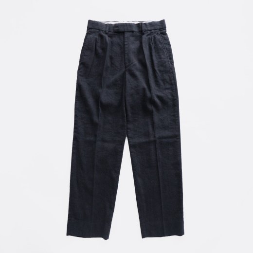 <img class='new_mark_img1' src='https://img.shop-pro.jp/img/new/icons1.gif' style='border:none;display:inline;margin:0px;padding:0px;width:auto;' />WIDE TAPERED TROUSERS