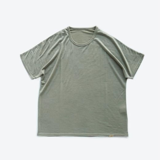 <img class='new_mark_img1' src='https://img.shop-pro.jp/img/new/icons1.gif' style='border:none;display:inline;margin:0px;padding:0px;width:auto;' />SUPER120S WASHABLE WOOL DOLMAN SLEEVE TEE 