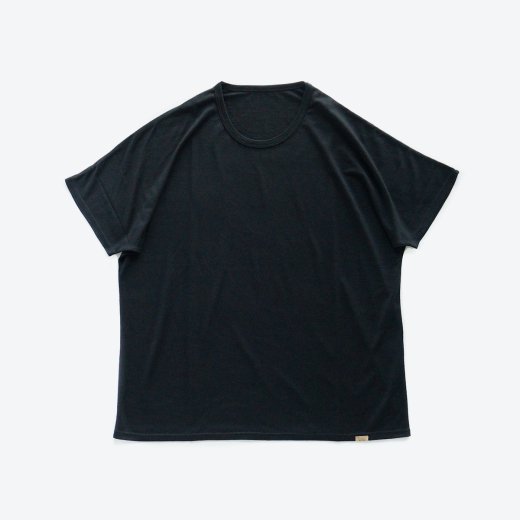 <img class='new_mark_img1' src='https://img.shop-pro.jp/img/new/icons1.gif' style='border:none;display:inline;margin:0px;padding:0px;width:auto;' />SUPER120S WASHABLE WOOL DOLMAN SLEEVE TEE 