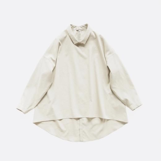 <img class='new_mark_img1' src='https://img.shop-pro.jp/img/new/icons1.gif' style='border:none;display:inline;margin:0px;padding:0px;width:auto;' />MATT POLYESTER TYPEWRITER WASH LIKE FINISHED PULLOVER SHIRT