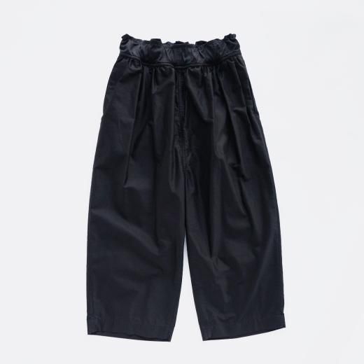 <img class='new_mark_img1' src='https://img.shop-pro.jp/img/new/icons1.gif' style='border:none;display:inline;margin:0px;padding:0px;width:auto;' />COTTON LIGHT MOLESKIN WIDE SARROUEL PANTS