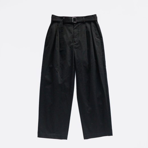 <img class='new_mark_img1' src='https://img.shop-pro.jp/img/new/icons1.gif' style='border:none;display:inline;margin:0px;padding:0px;width:auto;' />COTTON CHINO BELTED TUCK PANTS 