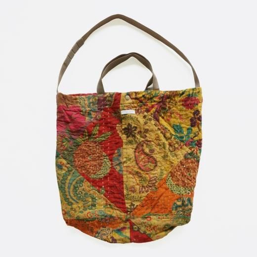<img class='new_mark_img1' src='https://img.shop-pro.jp/img/new/icons1.gif' style='border:none;display:inline;margin:0px;padding:0px;width:auto;' />CARRY ALL TOTE - TRIANGLE HANDSTITCH