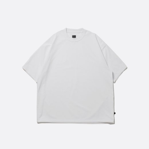 <img class='new_mark_img1' src='https://img.shop-pro.jp/img/new/icons1.gif' style='border:none;display:inline;margin:0px;padding:0px;width:auto;' />TECH DRAWSTRING TEE 