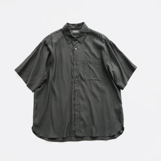<img class='new_mark_img1' src='https://img.shop-pro.jp/img/new/icons57.gif' style='border:none;display:inline;margin:0px;padding:0px;width:auto;' />CUPRO COTTON HALF SLEEVE SHIRT