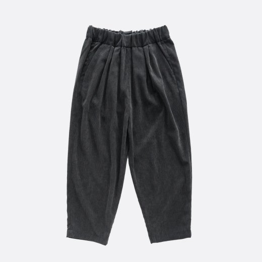 <img class='new_mark_img1' src='https://img.shop-pro.jp/img/new/icons1.gif' style='border:none;display:inline;margin:0px;padding:0px;width:auto;' />POLYESTER CORDUROY TAPERED PANTS