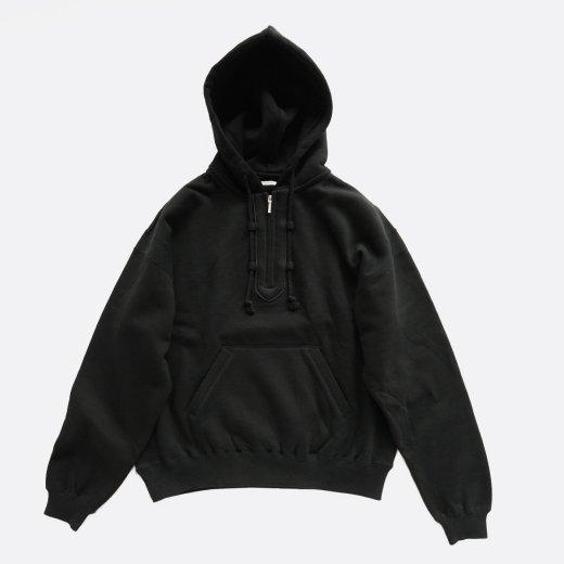 <img class='new_mark_img1' src='https://img.shop-pro.jp/img/new/icons1.gif' style='border:none;display:inline;margin:0px;padding:0px;width:auto;' />FRONT ZIP HOODIE