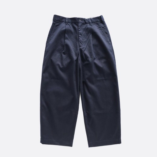 <img class='new_mark_img1' src='https://img.shop-pro.jp/img/new/icons1.gif' style='border:none;display:inline;margin:0px;padding:0px;width:auto;' />SUVIN CHINO WIDE TAPERED TROUSERS 