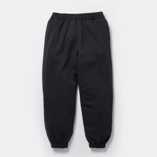 <img class='new_mark_img1' src='https://img.shop-pro.jp/img/new/icons1.gif' style='border:none;display:inline;margin:0px;padding:0px;width:auto;' />TECH SWEAT PANTS