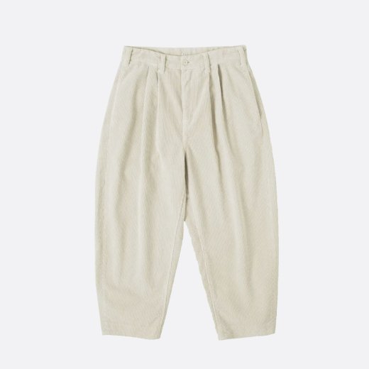 <img class='new_mark_img1' src='https://img.shop-pro.jp/img/new/icons1.gif' style='border:none;display:inline;margin:0px;padding:0px;width:auto;' />CORDUROY PANTS