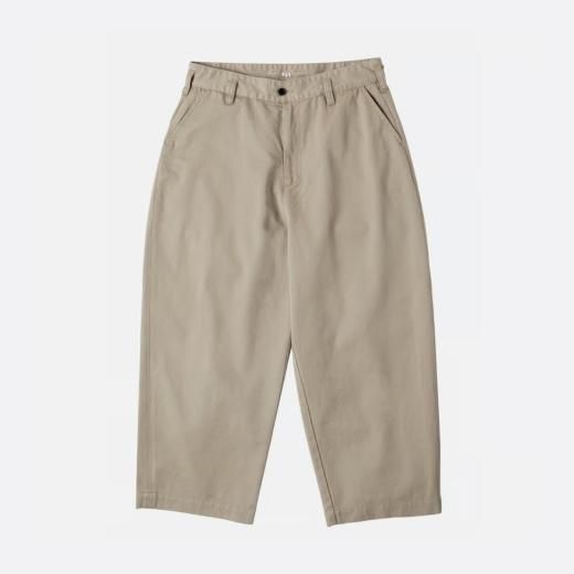 <img class='new_mark_img1' src='https://img.shop-pro.jp/img/new/icons1.gif' style='border:none;display:inline;margin:0px;padding:0px;width:auto;' />GENE KELLY CHINOS
