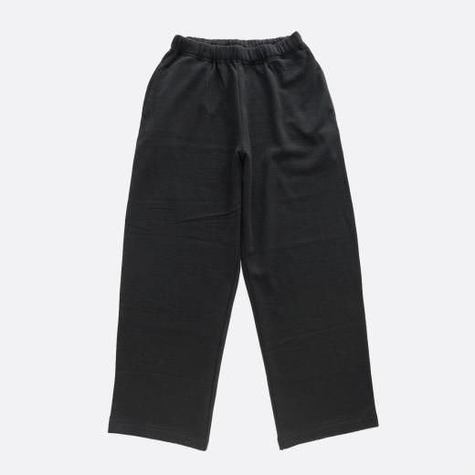 <img class='new_mark_img1' src='https://img.shop-pro.jp/img/new/icons1.gif' style='border:none;display:inline;margin:0px;padding:0px;width:auto;' />TRACK PANTS